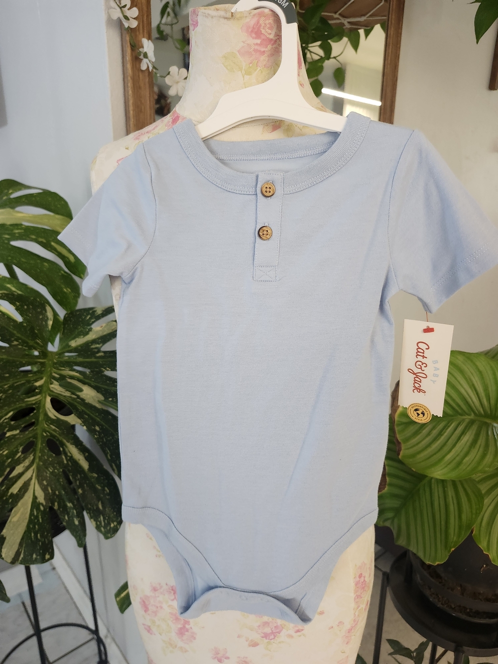 Set Of 3 Light Blue Short Sleeve Baby Bodysuit with Wooden Buttons